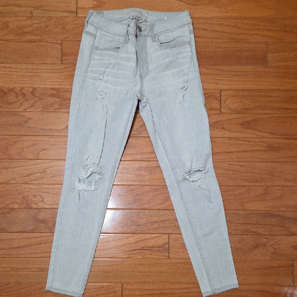 Women's Light Gray Skinny Distressed Jeans